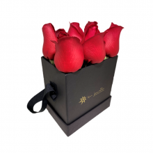 6 Rosas en Box Cartera Tu Jardin